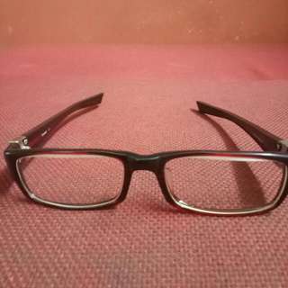 Frame kacamata Oakley