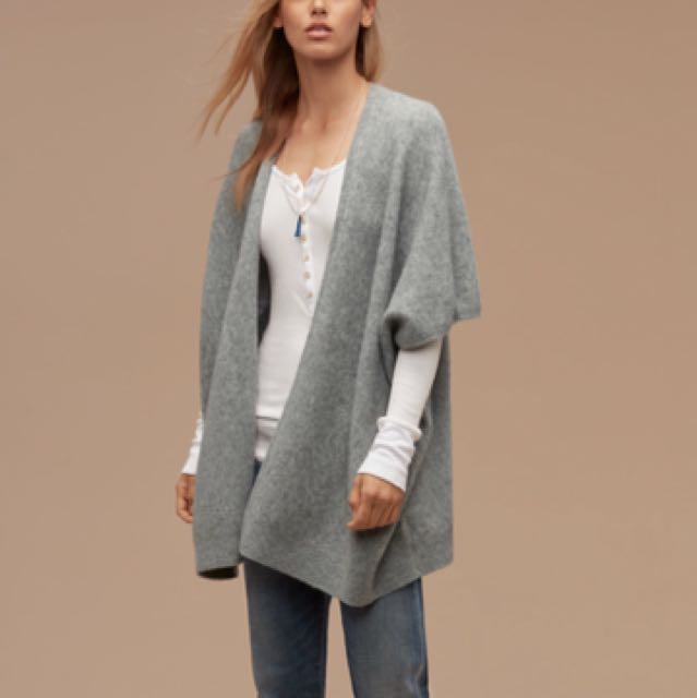 Aritzia Community Ionic Cape Women s Fashion Clothes on Carousell