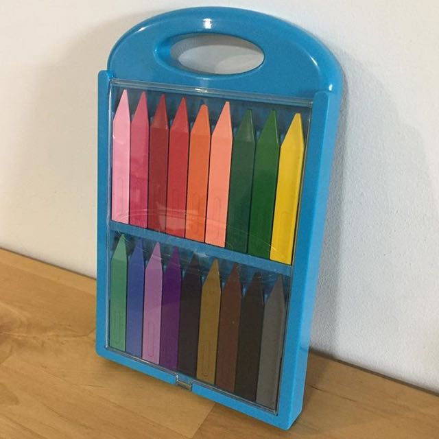 melissa and doug triangular crayons