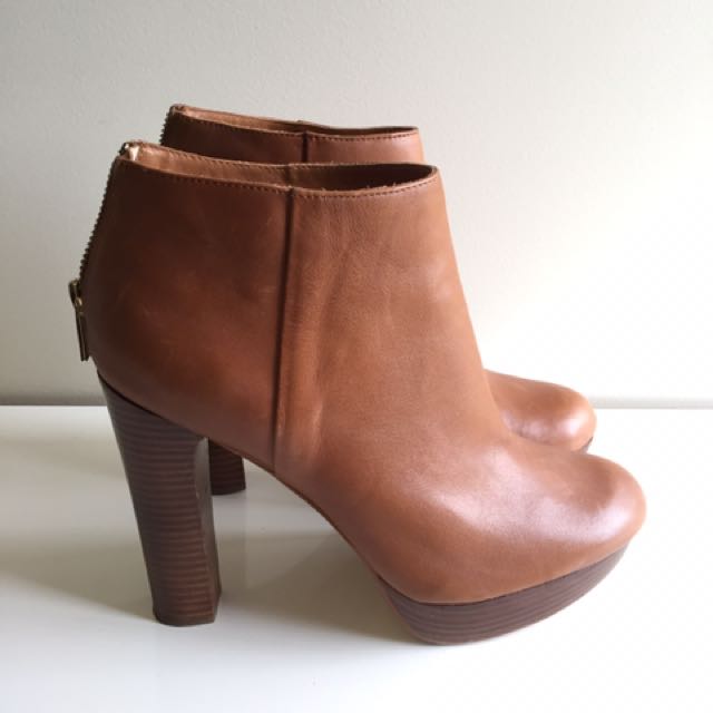 michael kors boots size 12