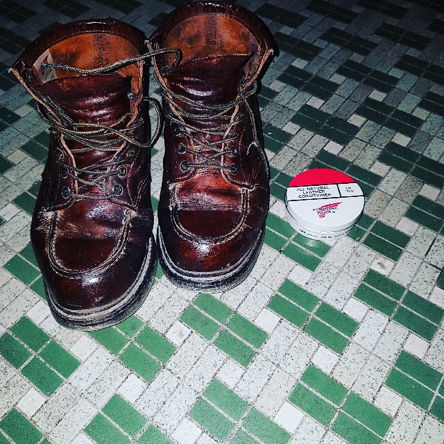 Red Wing boots Size 10-11 uk. well 
