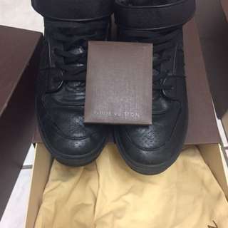 Louis Vuitton size 13