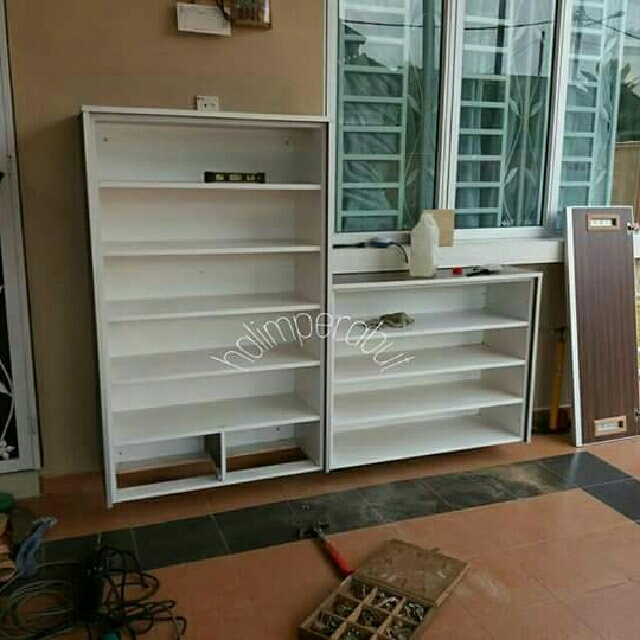 rak kasut warna biasa atau fomica harga boleh murah2x kita kira