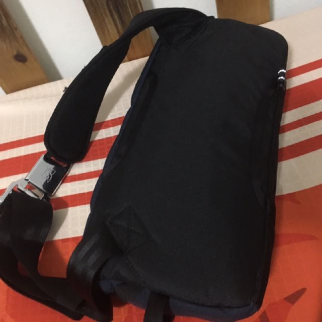 Chrome Kadet Nylon Messenger Bag Men S Fashion Bags Wallets On Chrome Kadet Nylon Messenger Bag Men S Fashion Bags Wallets On Carou
