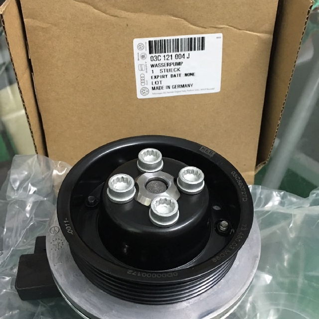 Genuine water pump VW 1.4 TSI Car Accessories on Carousell