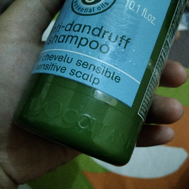 L'occitane Anti Dandruff Shampoo, Kesehatan & Kecantikan, Perawatan