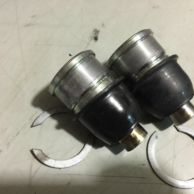 Mitsubishi Evo 9 front suspension ball joint, Car Accessories on Carousell