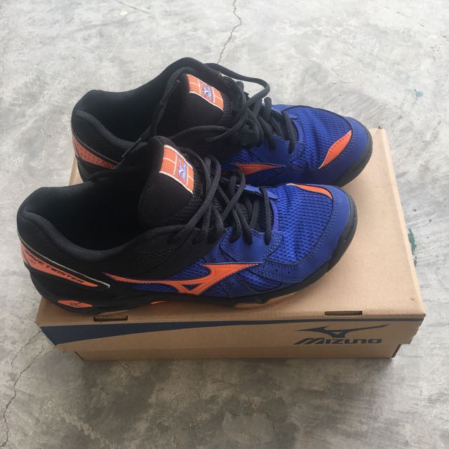 Mizuno twister 4 best sale merah