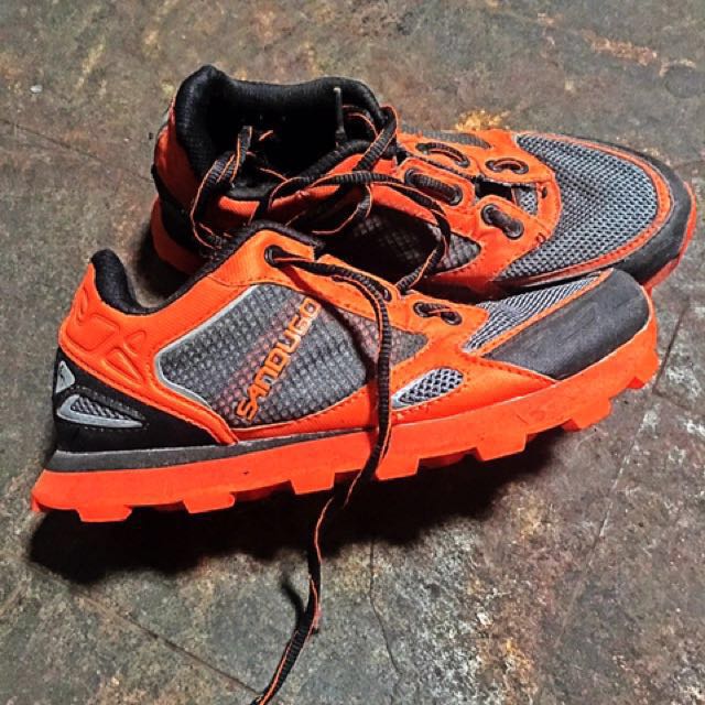 REPRICED-Sandugo hiking shoes, Sports 