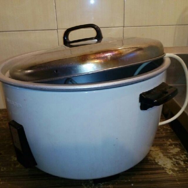 Restaurant Second Hand Equipenent Peralatan Dapur Di Carou Tunjuk Banyak Lagi Peralatan Dapur Photo