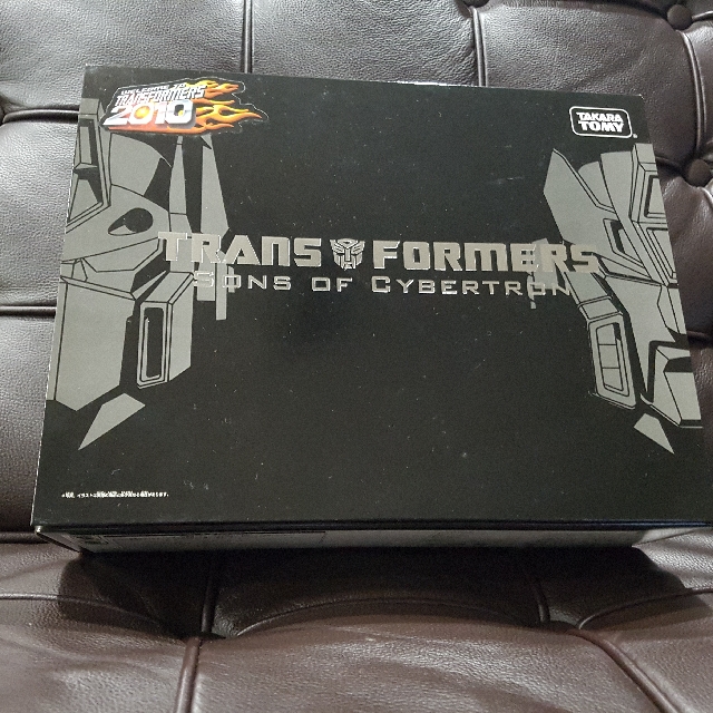 transformers (Category: Toy Figures) located in Singapore. Submitted by rebornn (Listing ID 127312525, Image 4). Description: .