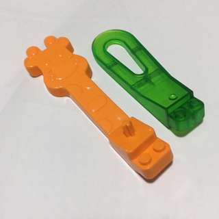 Lego compatible brick removal tool