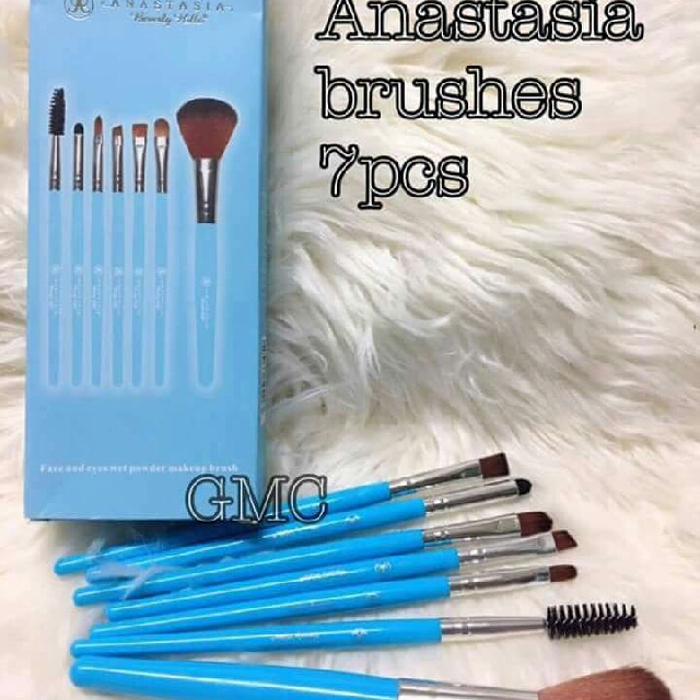 Anastasia Brush Set, Beauty & Personal Care, Face, Makeup on Carousell