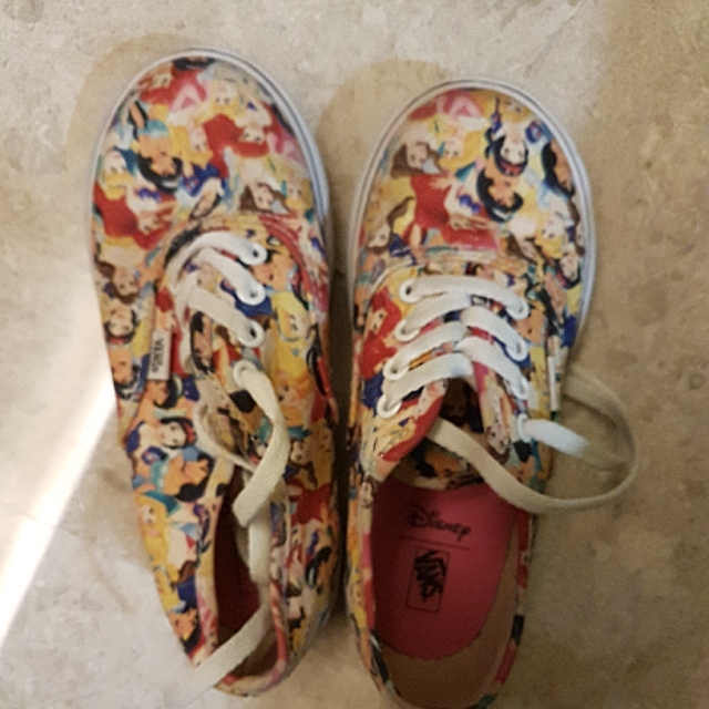 Disney princess vans toddler 7 hot sale
