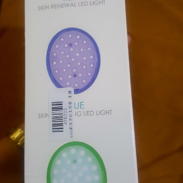 LED LIGHT THERAPY SYSTEM (Category: Massage Devices) located in Batangas. Submitted by choices.ph (Listing ID 127426686, Image 3). Description: -3 Treatments in 1 LED Therapy System Red,Blue, Green for Acne, Wrinkles. -In very good condition..