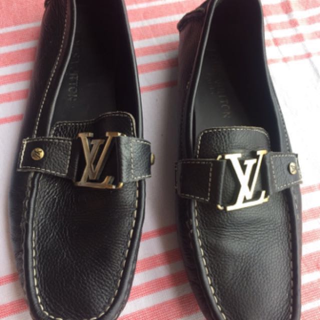 Louis Vuitton loafers, Women's Fashion, Footwear, Loafers on Carousell