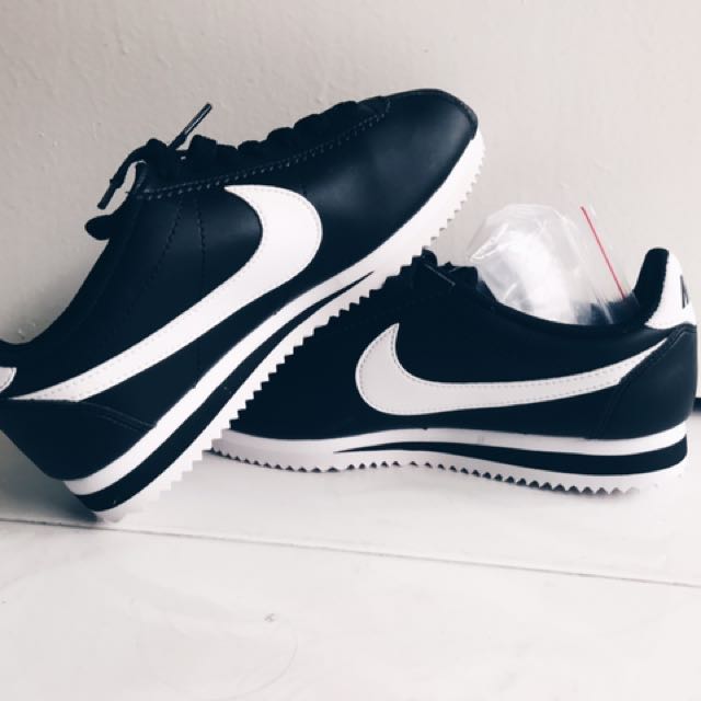 nike cortez black leather women's