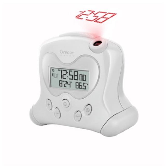 Oregon Scientific RM313PNFA New FLIP projection feature SelfSetting