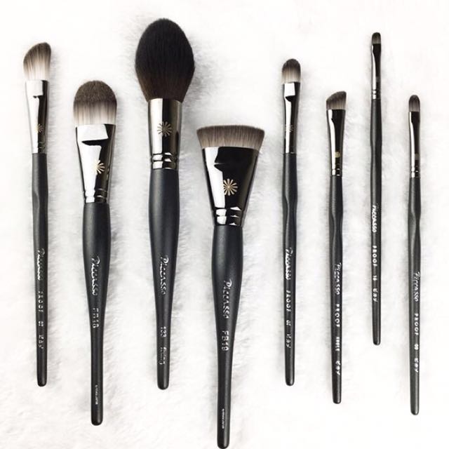 Picasso 8pcs Brush Set Health Beauty Makeup On Carousell