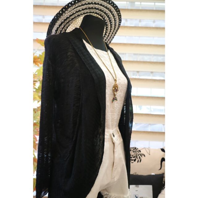 Say What Black Knit Cardigan (Category: Coats, Jackets and Outerwear) located in Lemery. Submitted by labernales (Listing ID 127486050, Image 2). Description: Preloved. Stuck on my closet. High Quality. Size: M-L #sweaterweather.