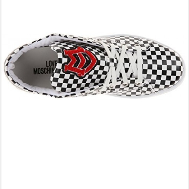 Moschino Sneaker size 41 Made Italy 480 VANS SUPREME Men s Fashion Tops Sets Shirts on Carousell