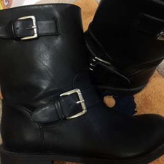 H&M Botsh
