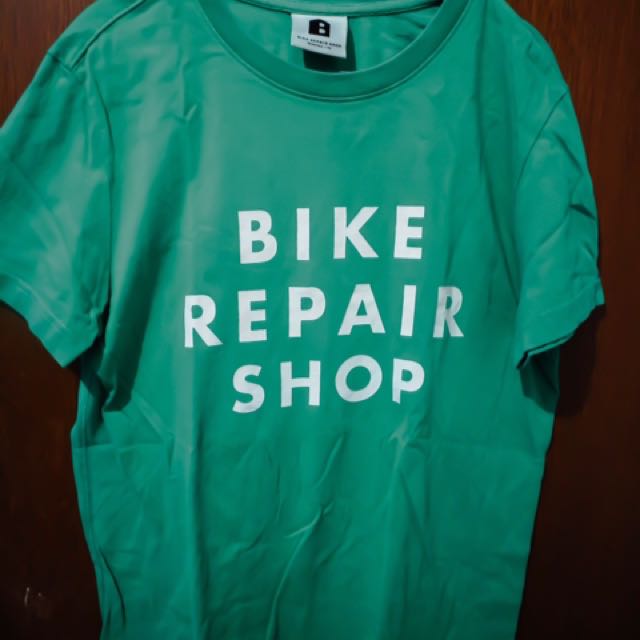 Beanpole Korean Brand T Shirt Green Bike Repair Shop Fesyen