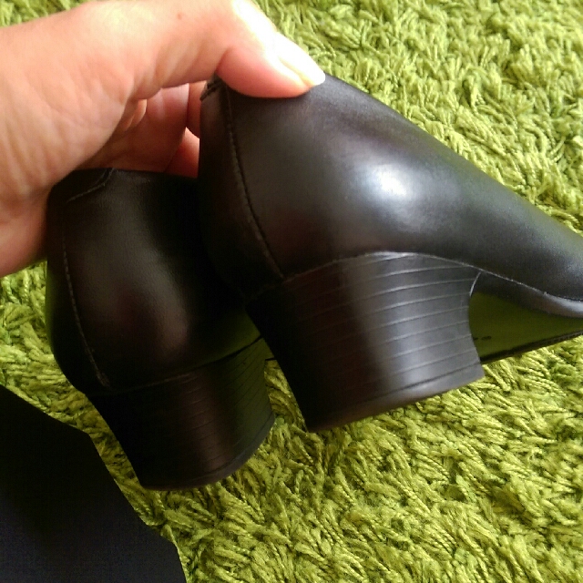 dr.kong （分類：Loafers）位於 Hong Kong。 由 982758 提交（商品編號 127736118，圖片 2）。簡介： 36碼，寸半踭 購自DR kong專門店 訓練堂著過。