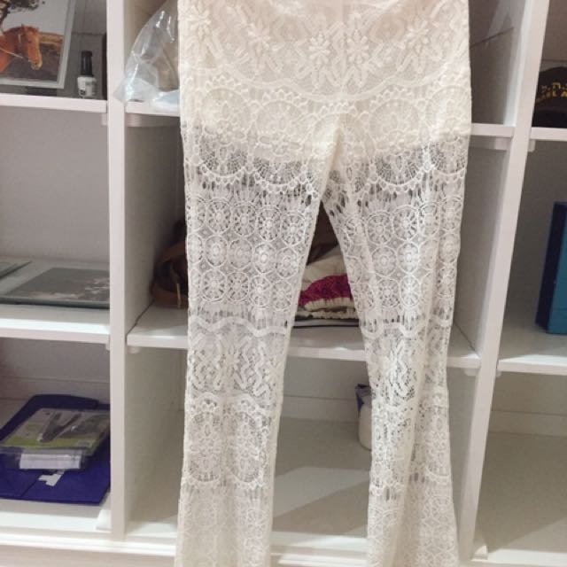 H\u0026M White long lace pants size 6 