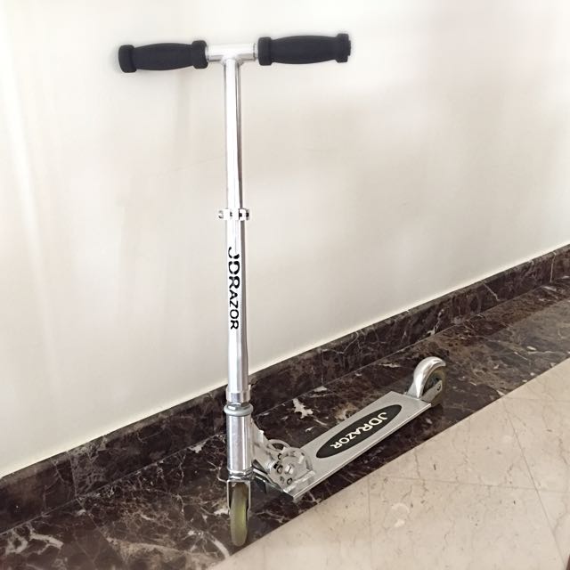 JD Razor MS130 KickScooter, Sports Equipment, PMDs, EScooters & EBikes, Other PMDs & Parts on