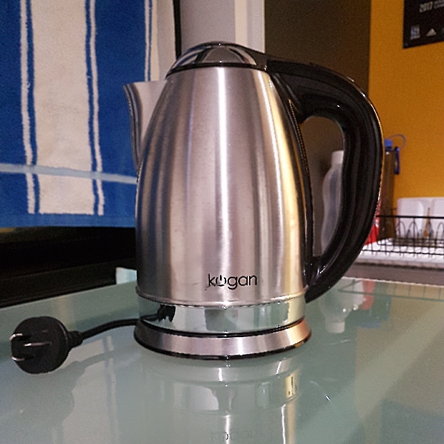 kogan 1.8l kettle with temperature and keep warm setting Kitchen Appliances on Carousell