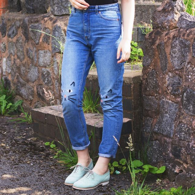 Monki Kimomo High Relaxed Cat Jeans