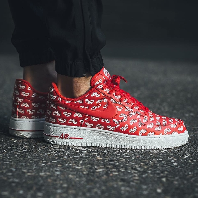 Air force 1 low best sale all over logo red
