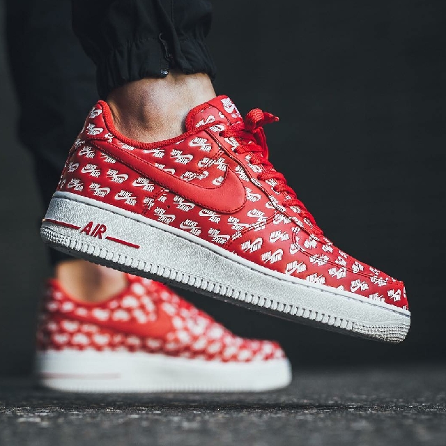 Red air force best sale 1 all over logo