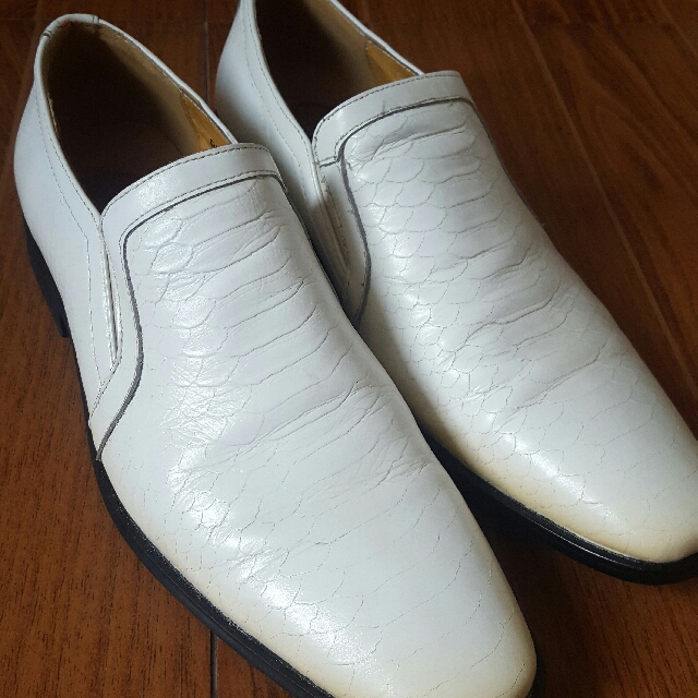 rusty lopez white shoes