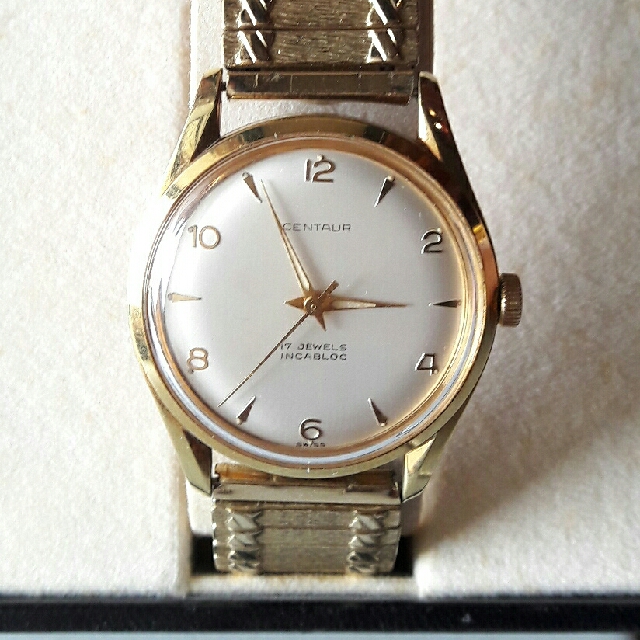 Vintages Nos Swiss Centaur 17 Jewels 10k Gold Fill Wrist Watch