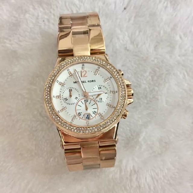where can i pawn my mk watch