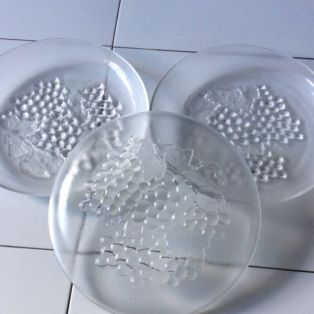Frosted embossed glass plates, TV & Home Appliances, Kitchen Appliances