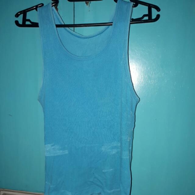 Hanes Sando, Women's Fashion, Swimwear, Rash guard on Carousell