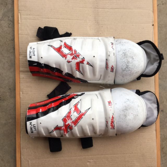 Ice hockey / Inline hockey shin pads, Sports Equipment, Sports & Games