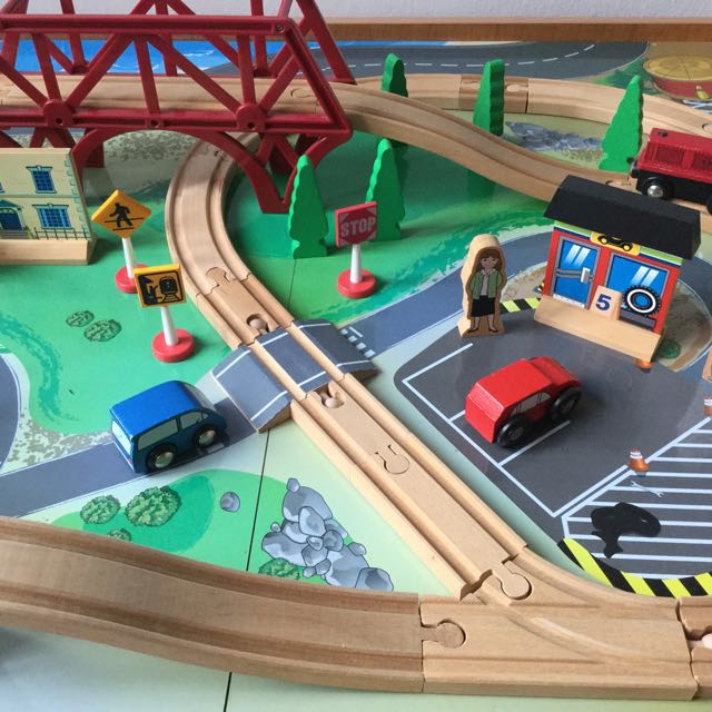 Imaginarium train cheap table 55 piece