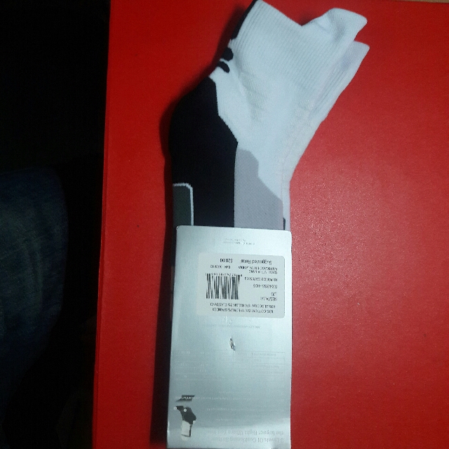 kyrie irving basketball socks