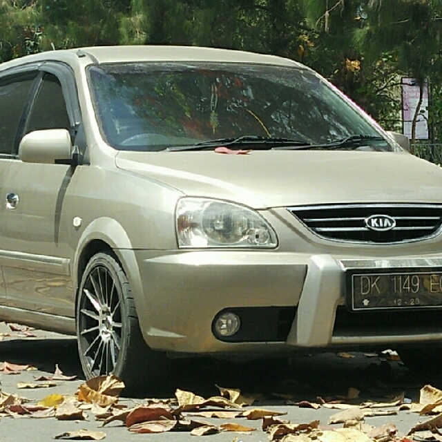 Mobil Keluarga Kia Carens 2 Thn 2005 Mobil Motor Mobil Untuk Dijual Di Carousell