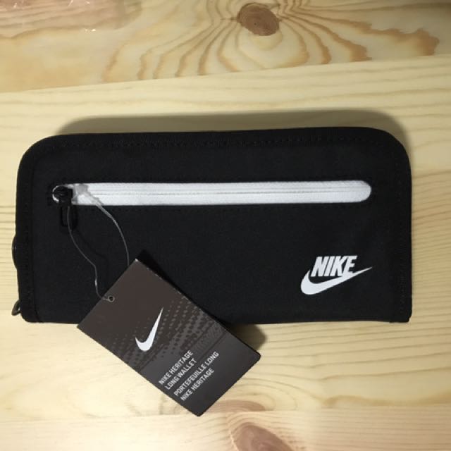 Nike Heritage Long Wallet, Women's Fashion, Bags & Wallets, Wallets & Card Holders on Carousell