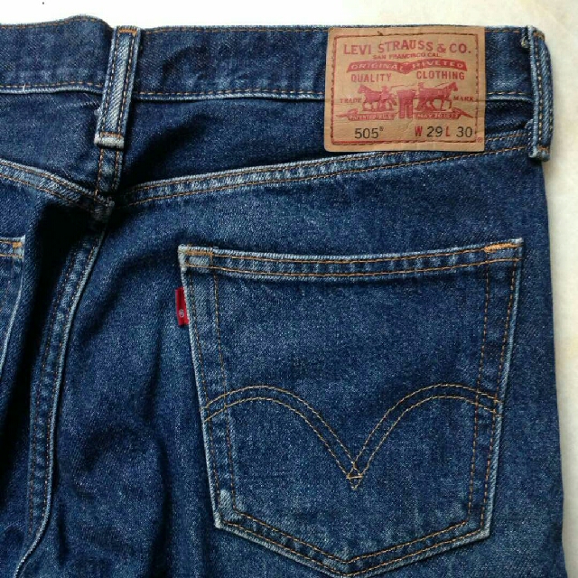 Original Levi's 505 Straight Fit Jeans, Men's Fashion, Clothes on Carousell
