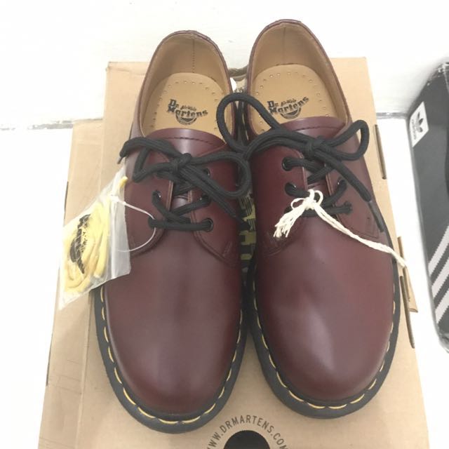 sepatu docmart dr martens