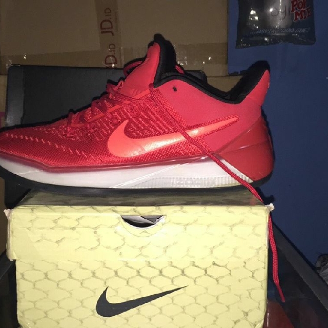Sepatu Pria Nike Kobe AD Red University Size Ukuran 45, Fesyen Pria, Sepatu  di Carousell