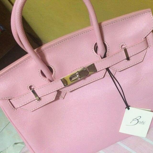 Teddy Blake Bag - Caty Saffiano 12, Women's Fashion, Bags & Wallets,  Purses & Pouches on Carousell