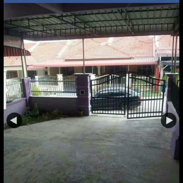 untuk dijual rumah taman flora batu pahat, Property, For Sale on Carousell