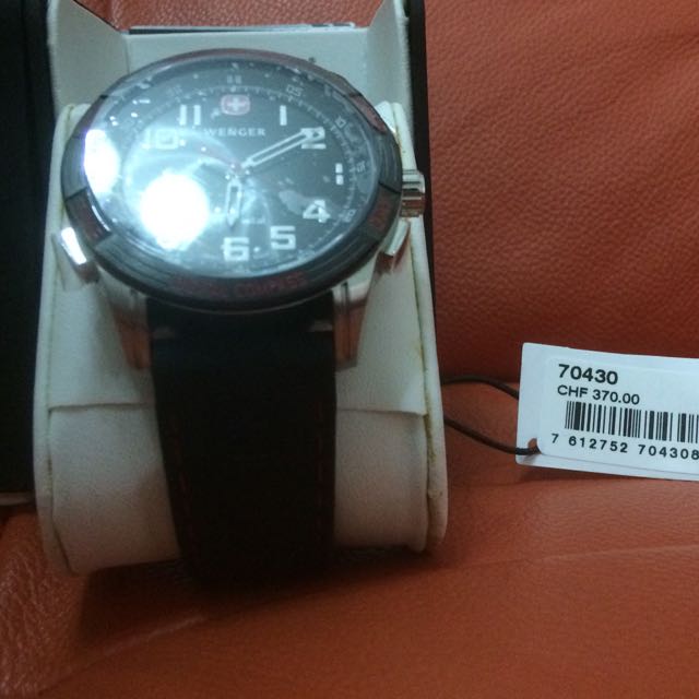 Wenger new arrivals compass watch